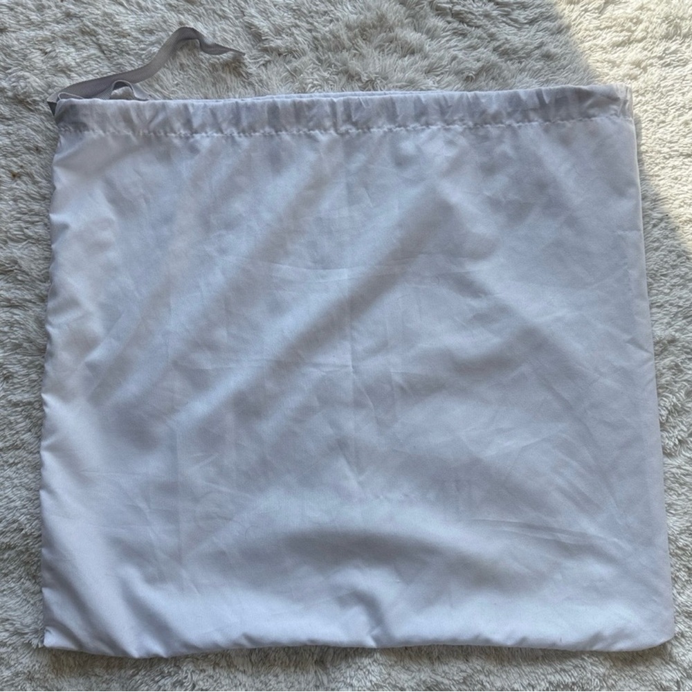 Jimmy Choo White Drawstring Bag - Picture 5 of 6